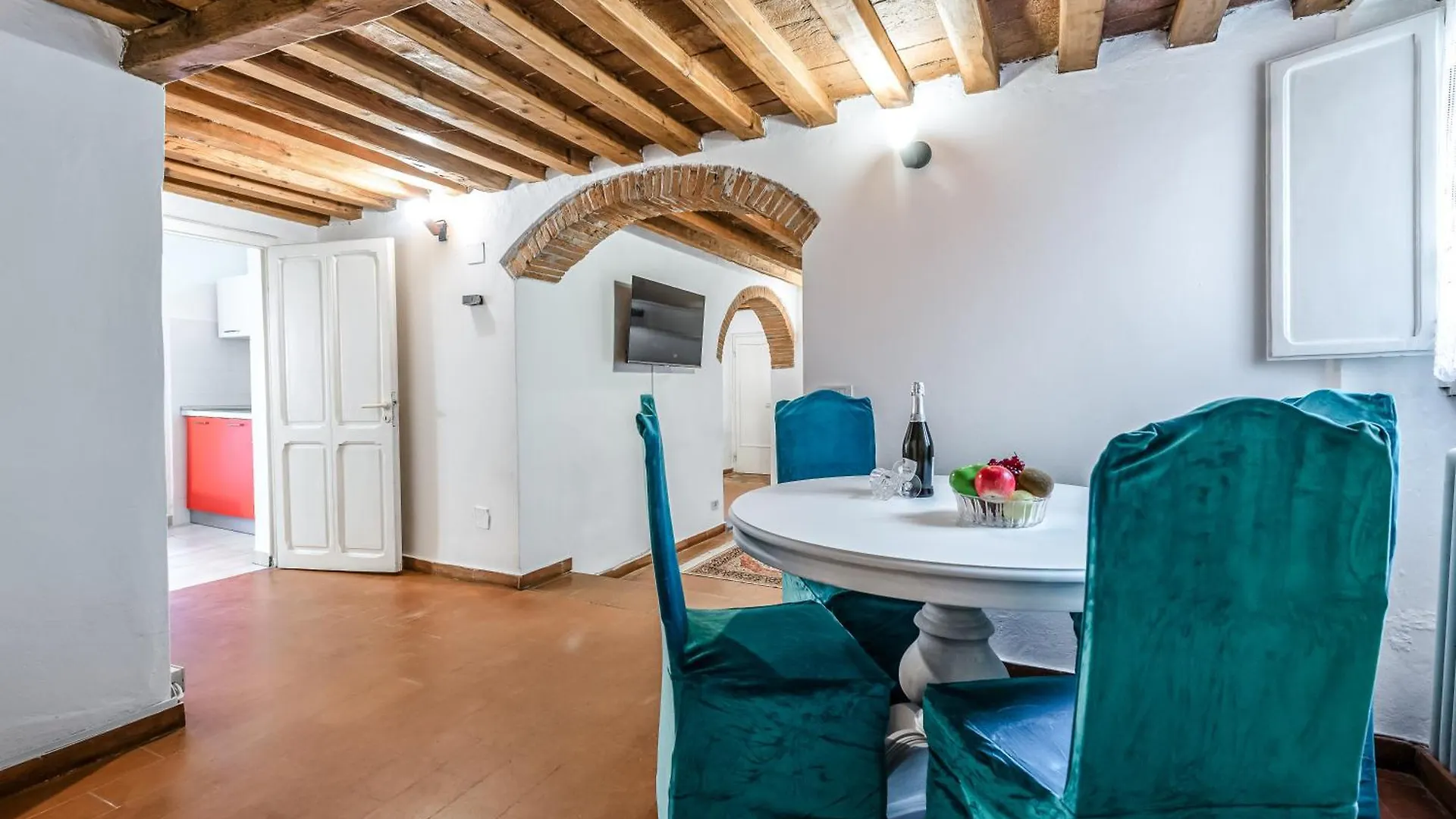 Hoslty-Suite L'Arancio-Enjoy The Historical Center Pisa